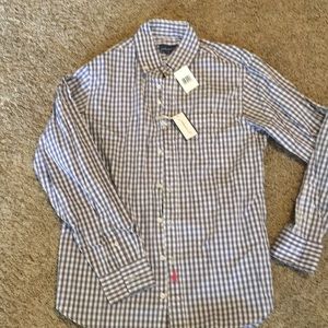 NWT johnnie-o button down.